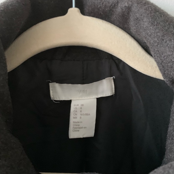H&M Coat - Picture 4 of 4